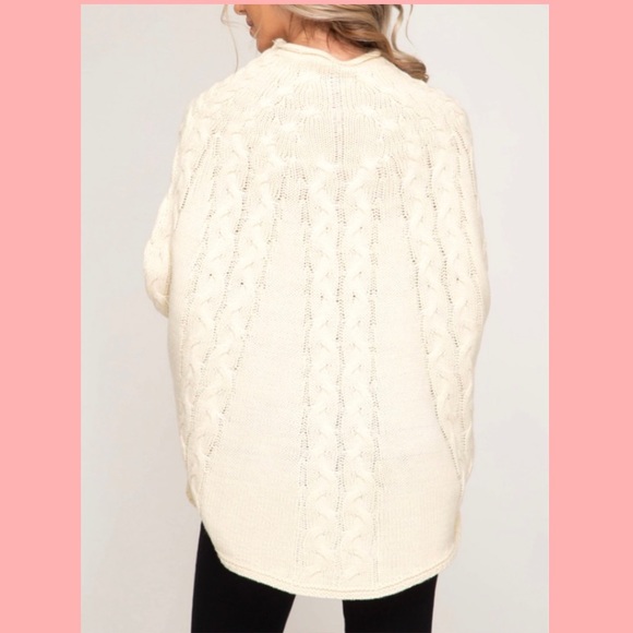 🧨CLEARANCE🧨 Cable Knit Ivory Poncho 52”x32” - Picture 2 of 4